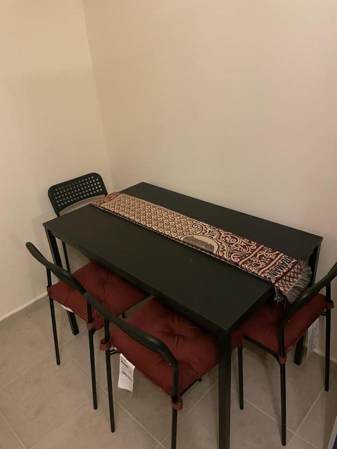 Dxb Backpackers Executive Vandrarhem Dubai Exteriör bild
