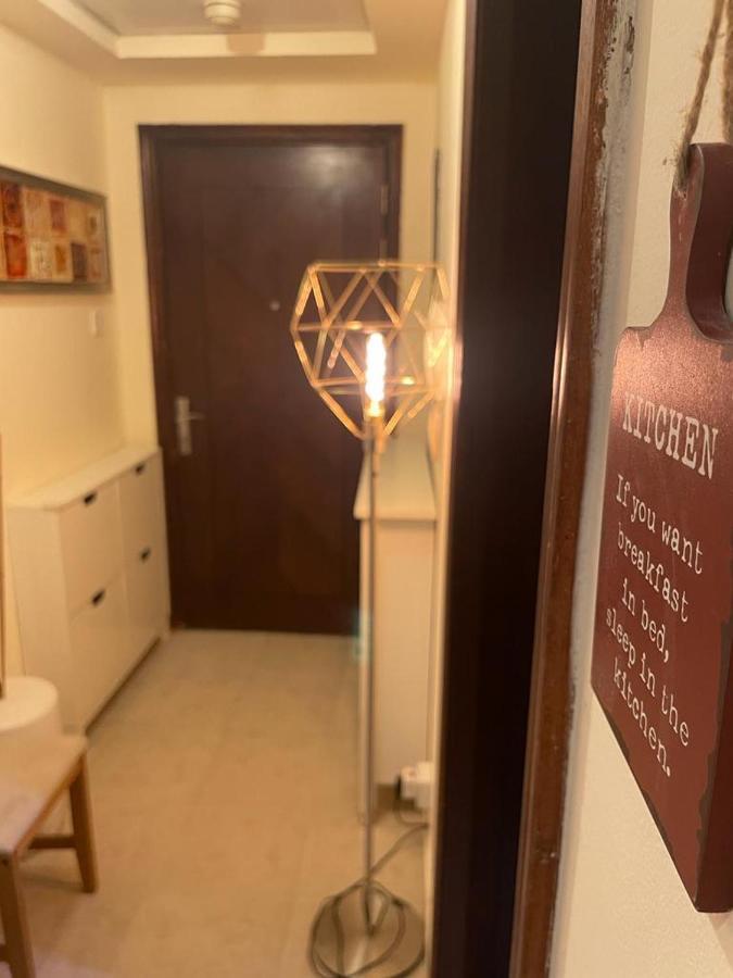 Dxb Backpackers Executive Vandrarhem Dubai Exteriör bild