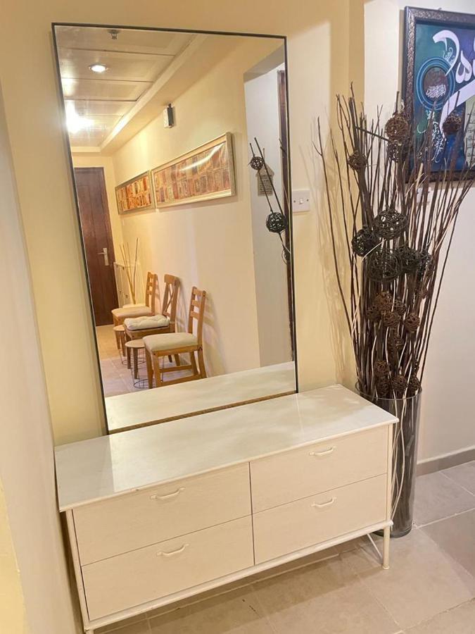 Dxb Backpackers Executive Vandrarhem Dubai Exteriör bild